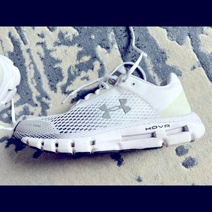 Mens under armour infinite hovr shoes size 10.5